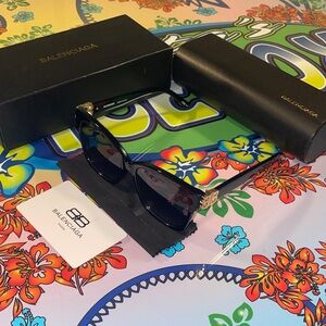 Balenciaga Sunglasses BB0102SA